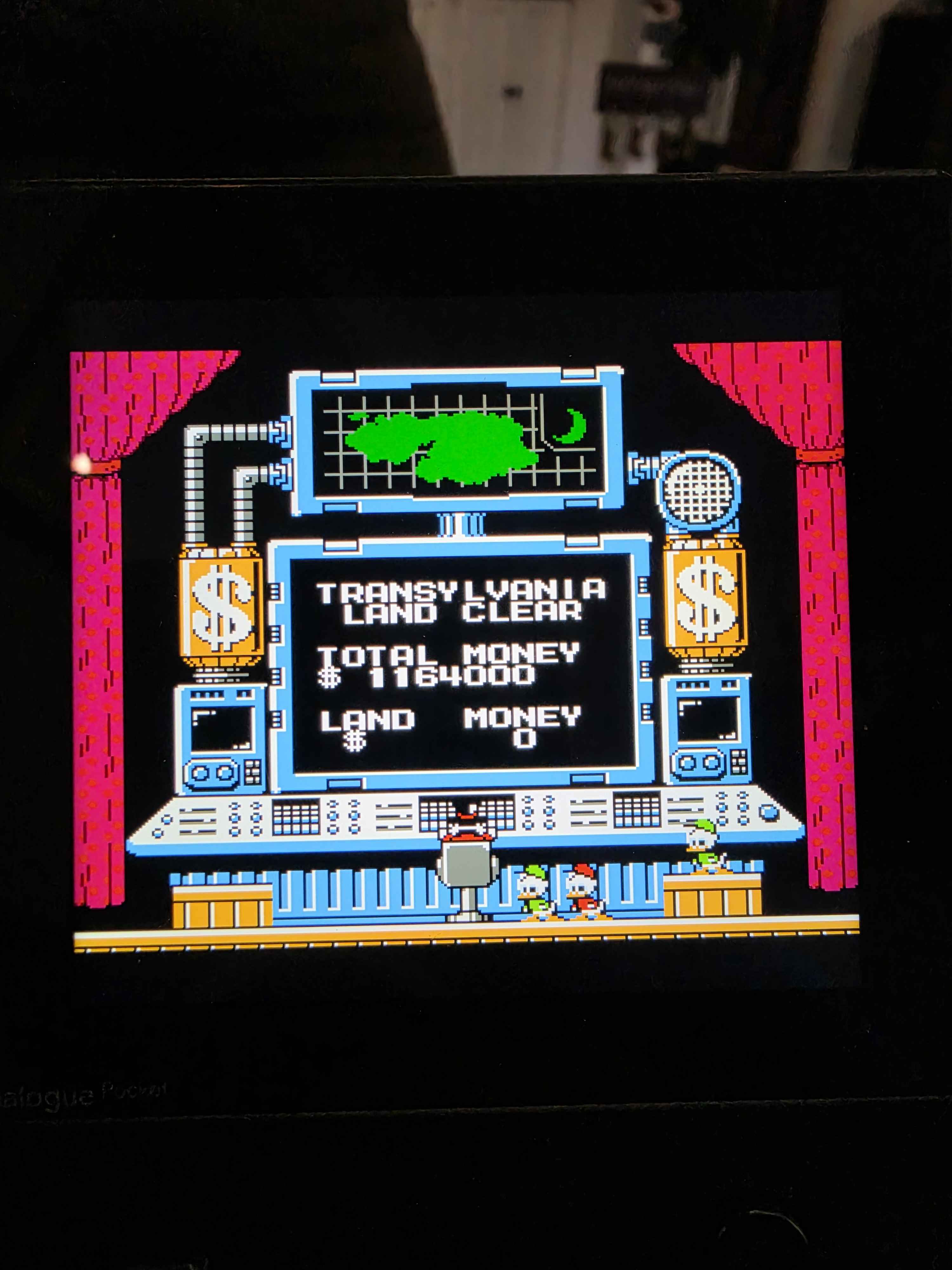 Super Bomberman gameplay showing Transylvania land clear